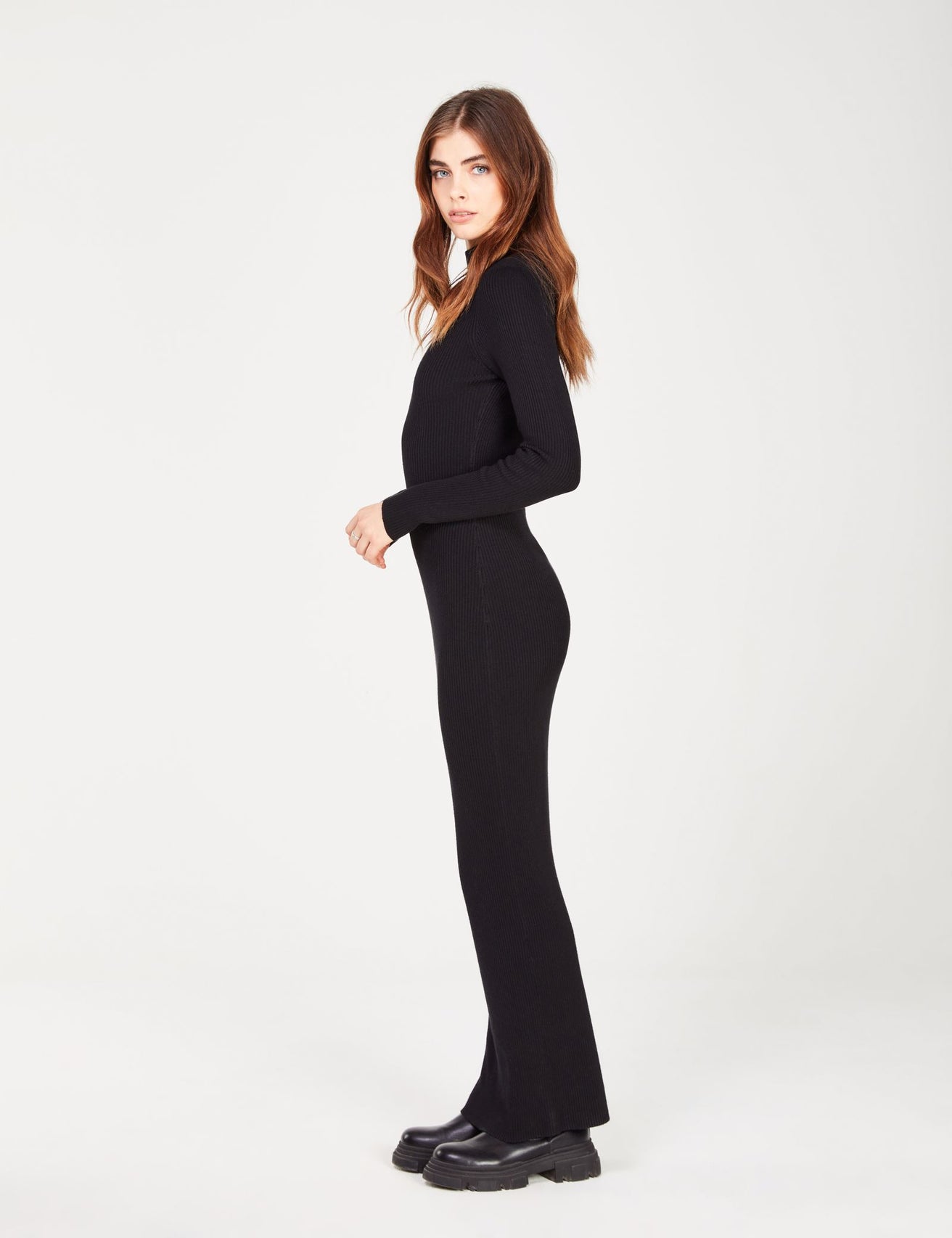 Robe longue côtelée à col montant noire - Image 3