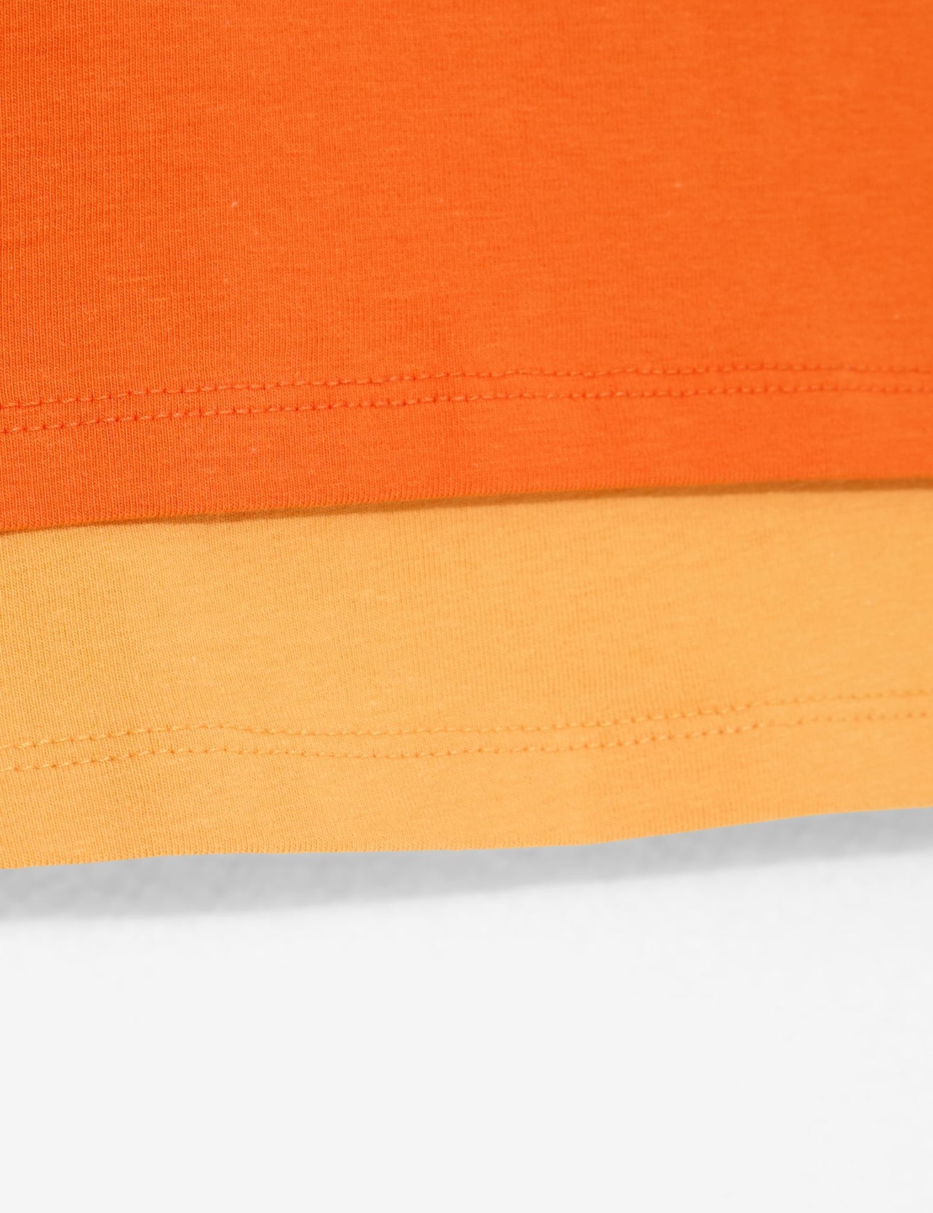 T-shirt court superposé orange rouge - Image 3