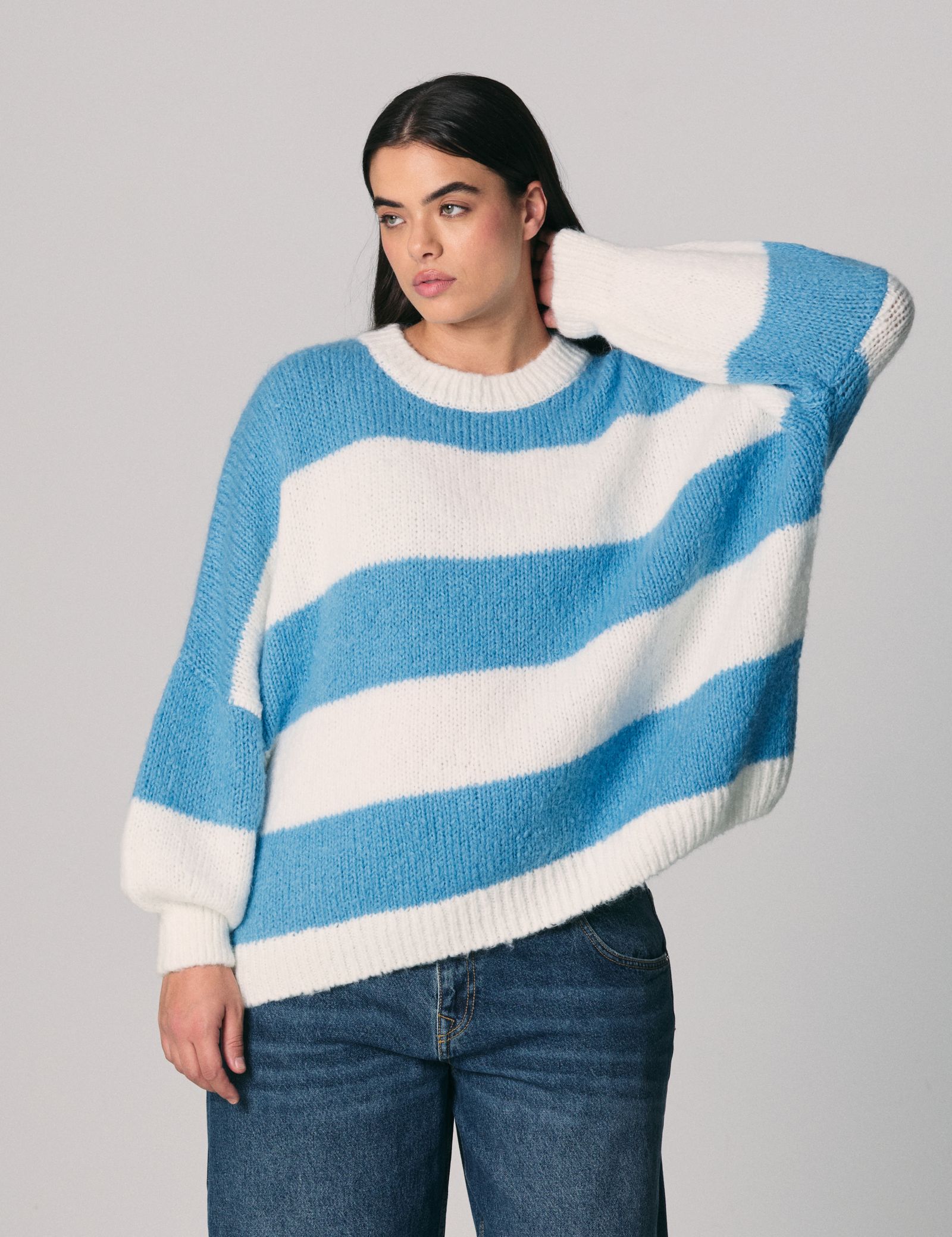 Pull oversize à rayures en mélange de laine bleu azur