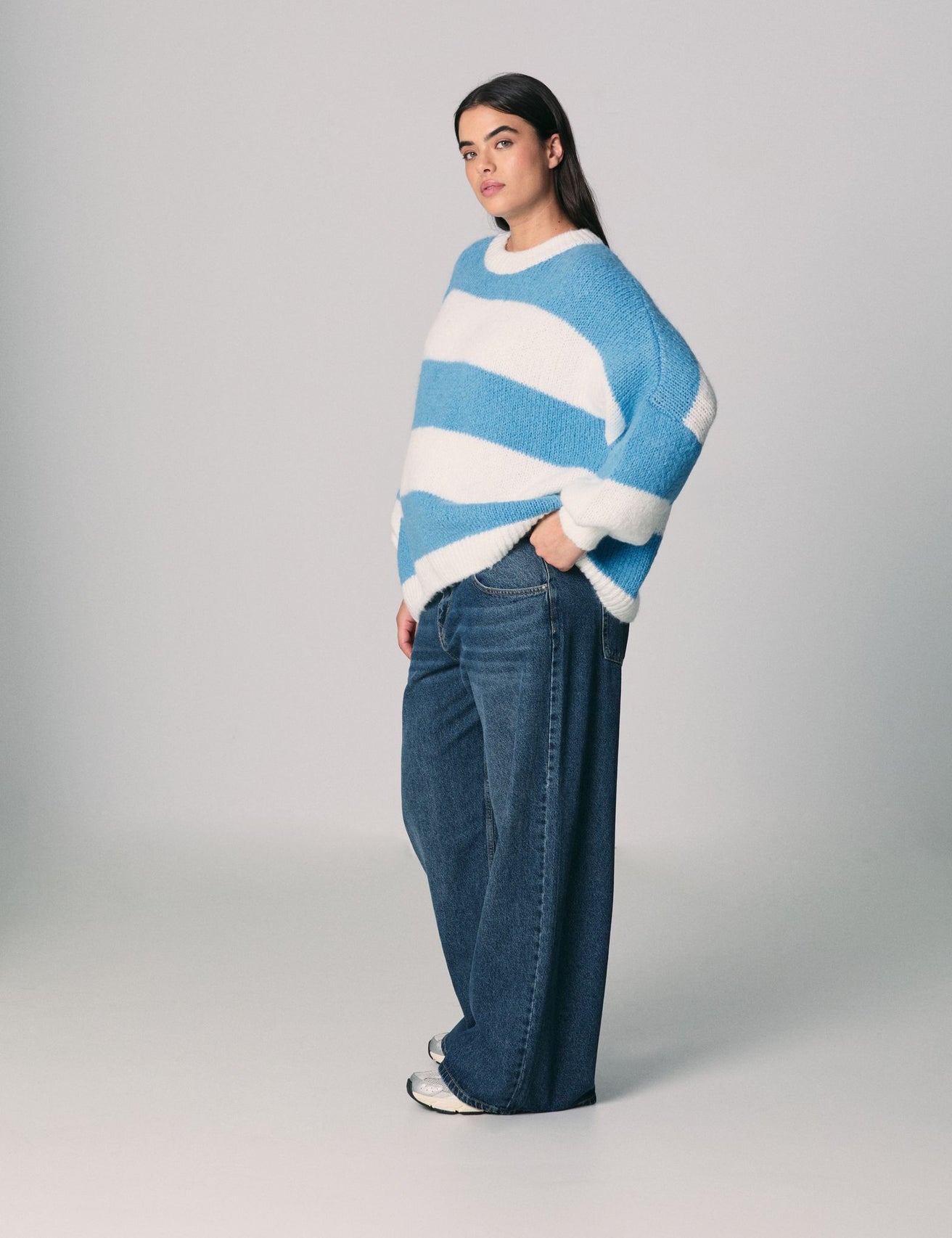 Pull oversize à rayures en mélange de laine bleu azur - Image 3