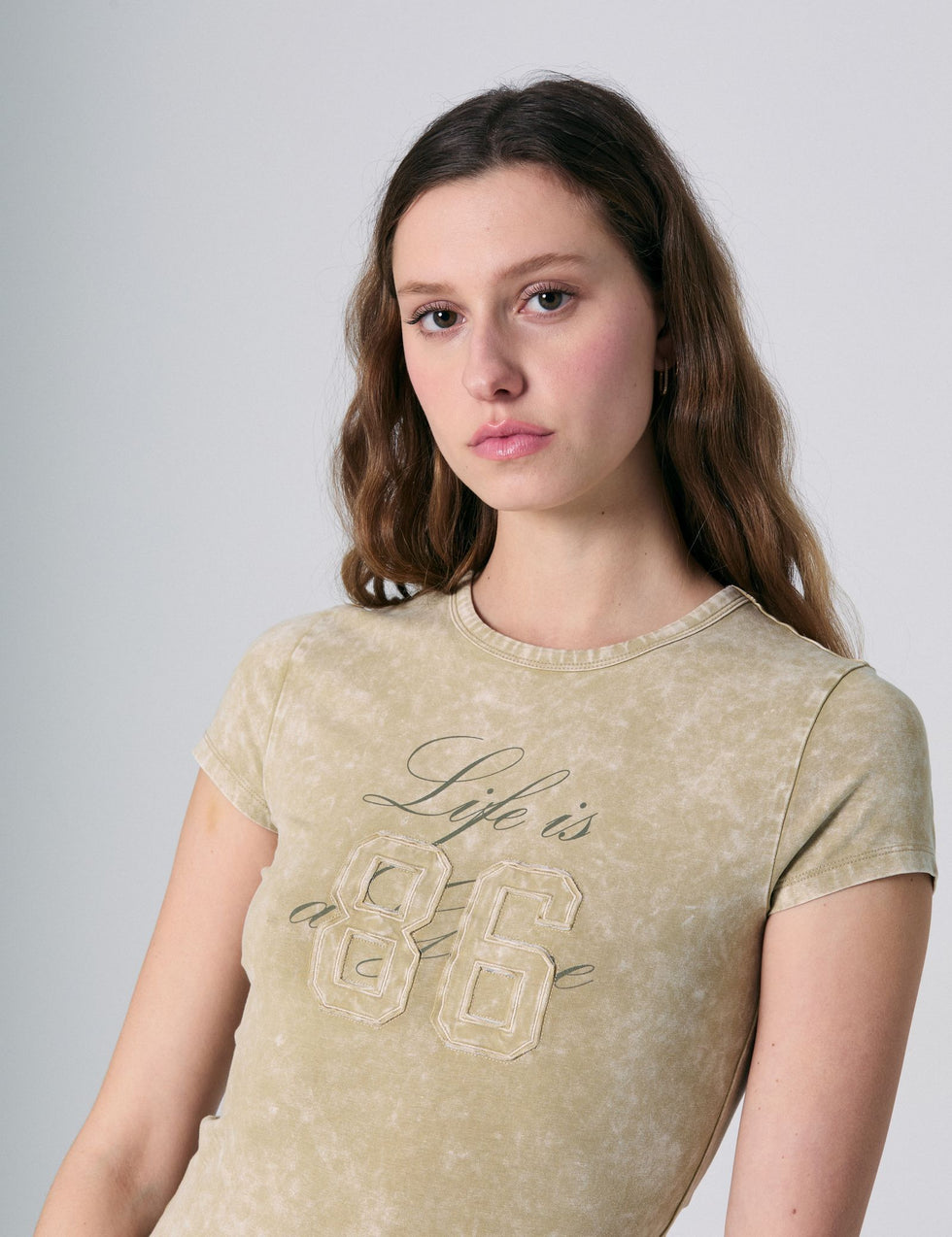 T-shirt à message beige kaki