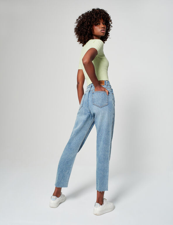 High-waisted slim-fit mum jeans girl