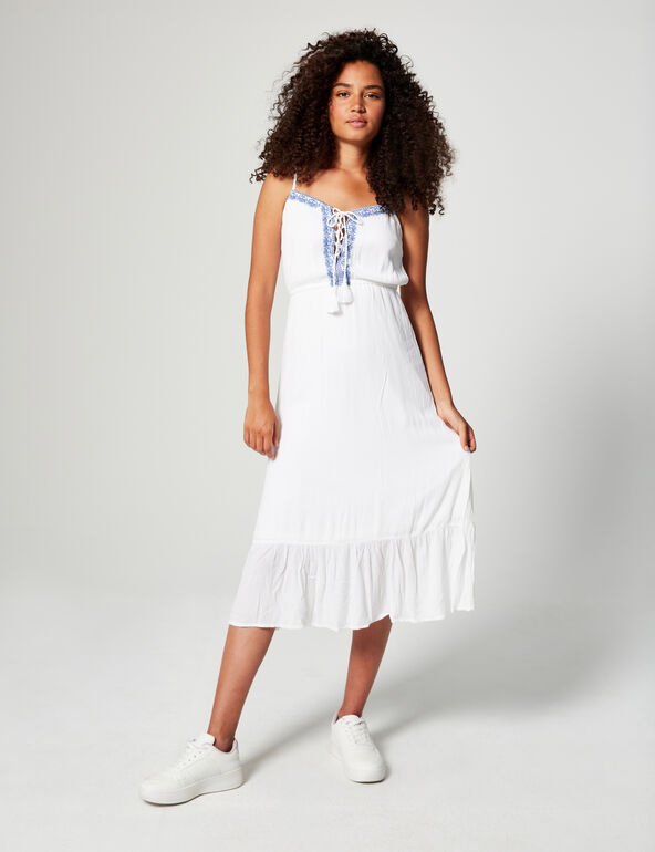 Maxi dress with embroidery teen