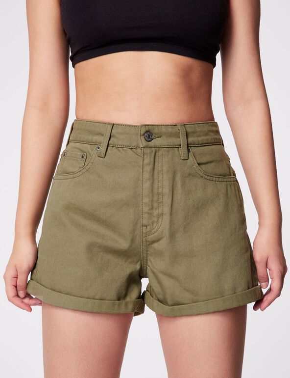 Camouflage mom jean shorts girl