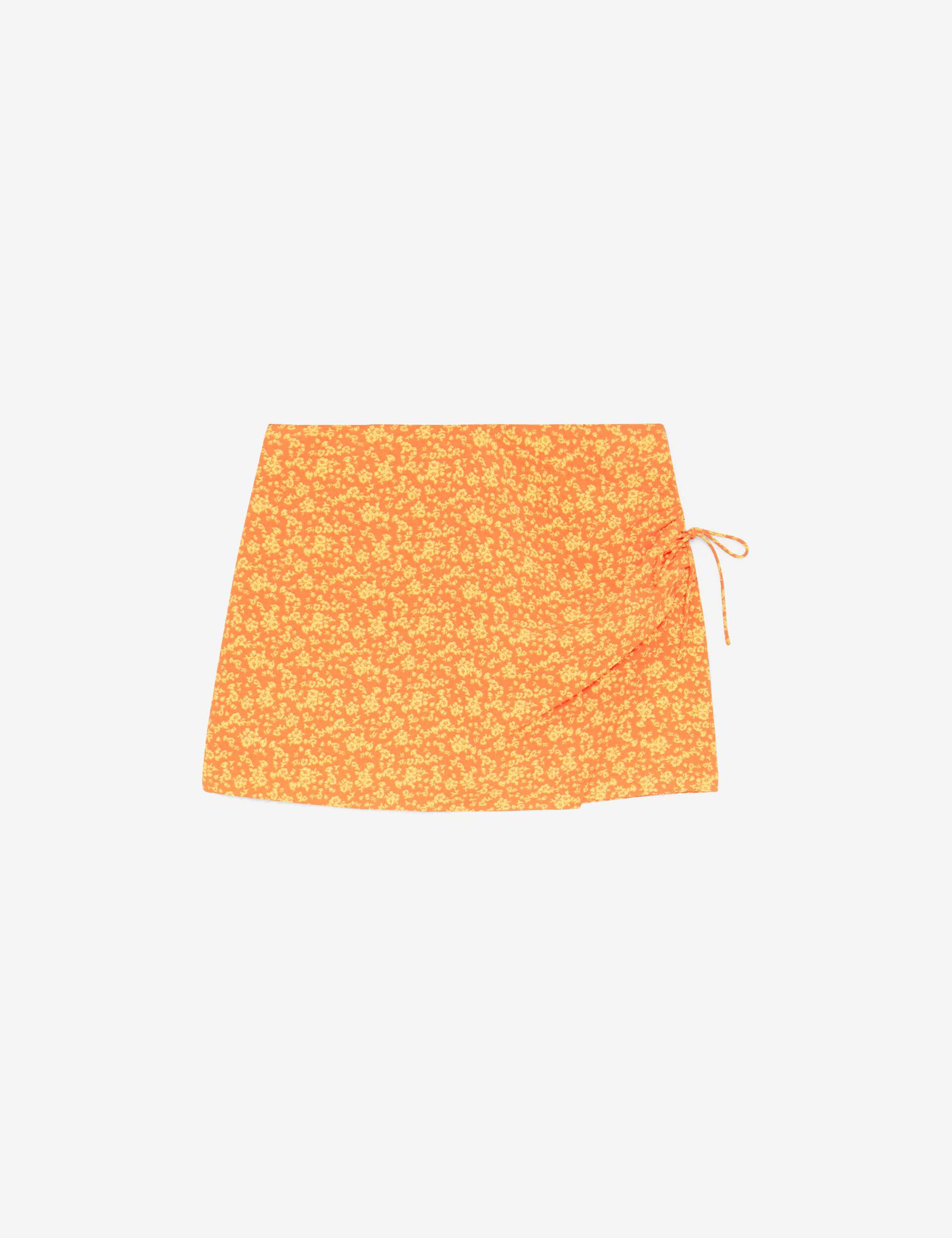 Jupe short à motifs fleuris orange