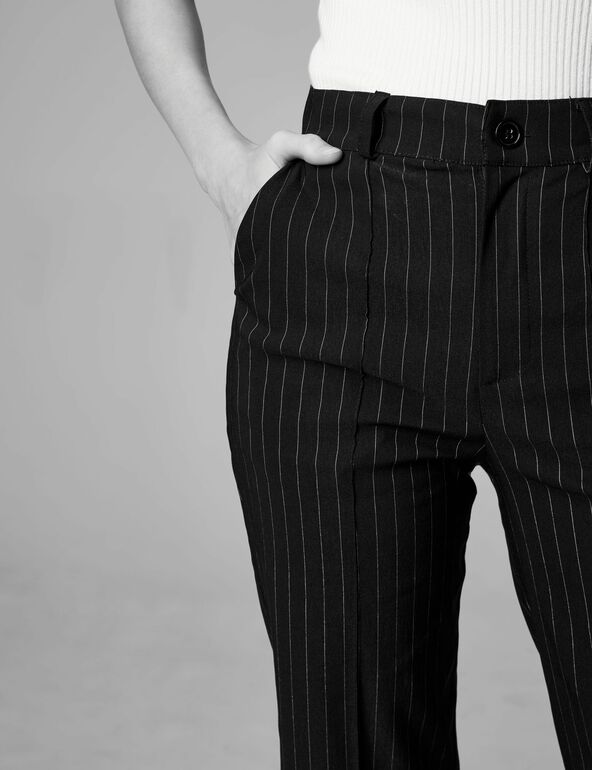 Pantalon ville avec rayures noir et blanc