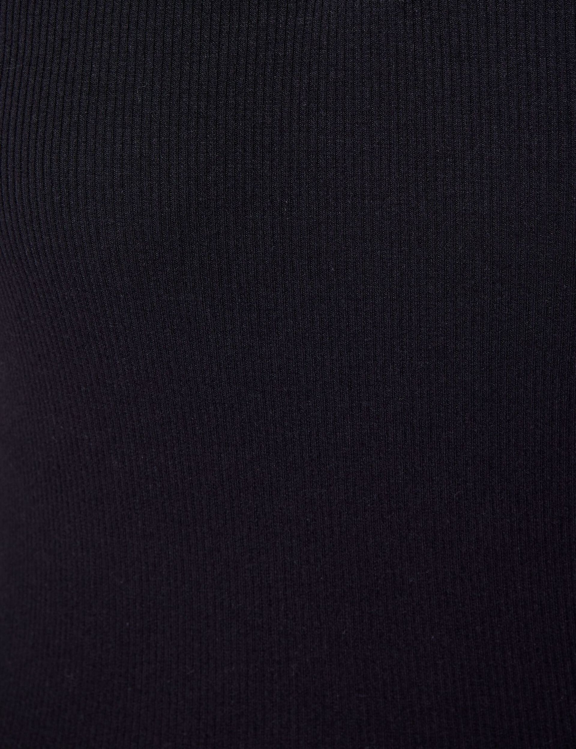 Tee-shirt noir esprit polo