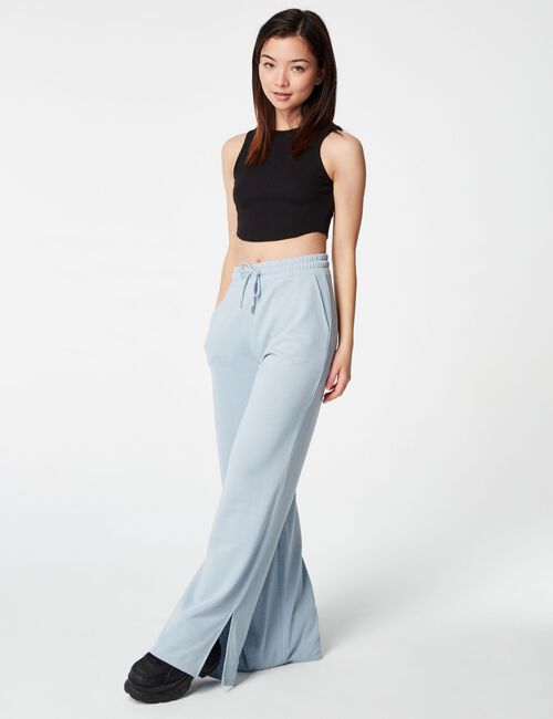 Wide-leg joggers with slits