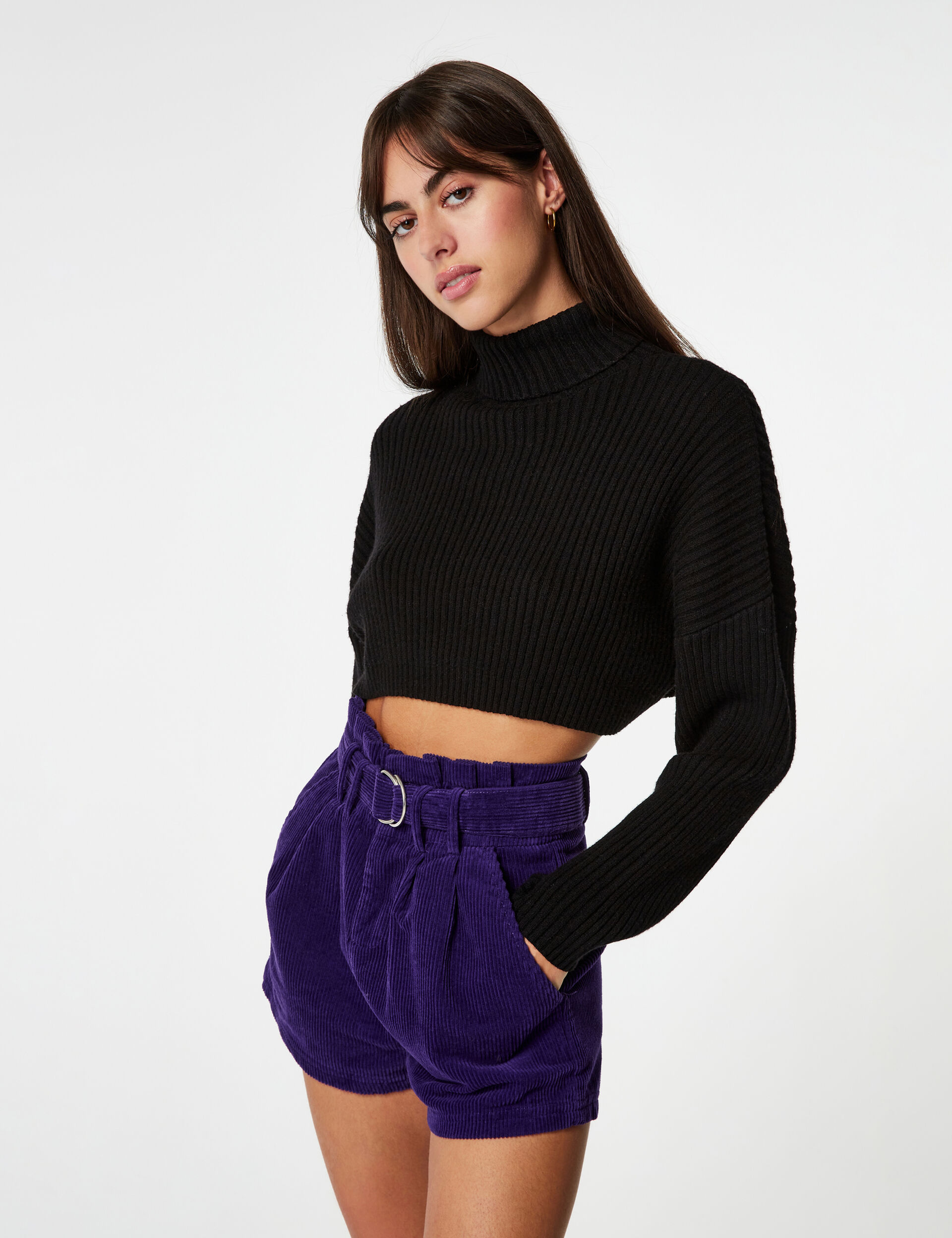 High-waisted velvet shorts