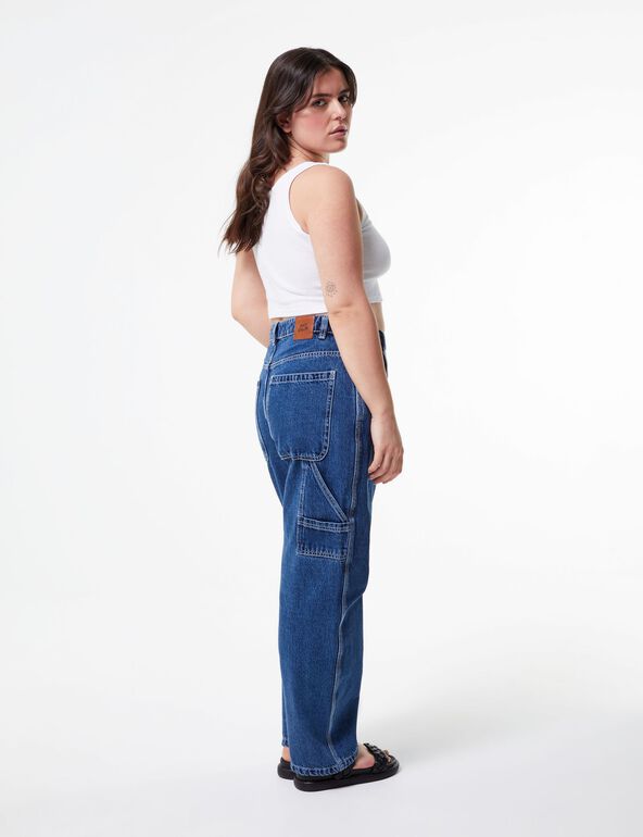 Carpenter jeans girl