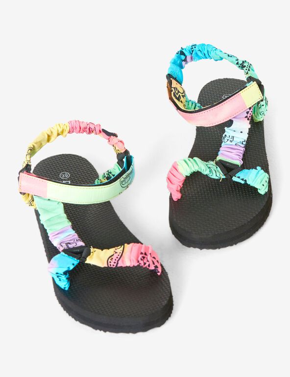 Patterned sandals teen