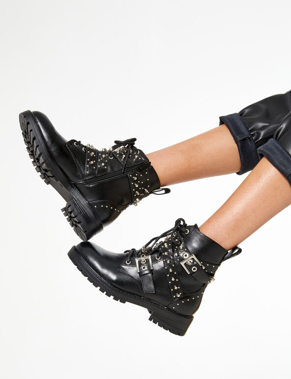 Ankle boots with studs girl