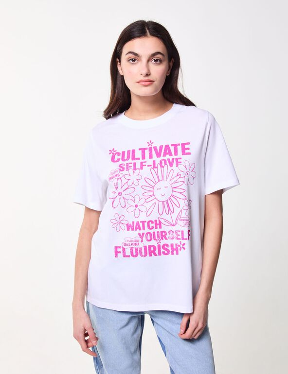 T-shirt blanc imprimé : self love et fleurs teen