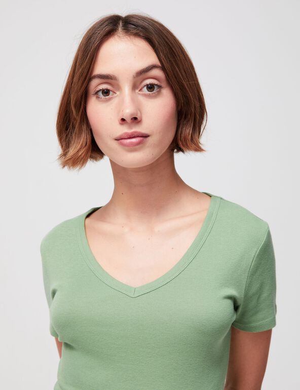 Tee-shirt basic ajusté col V vert