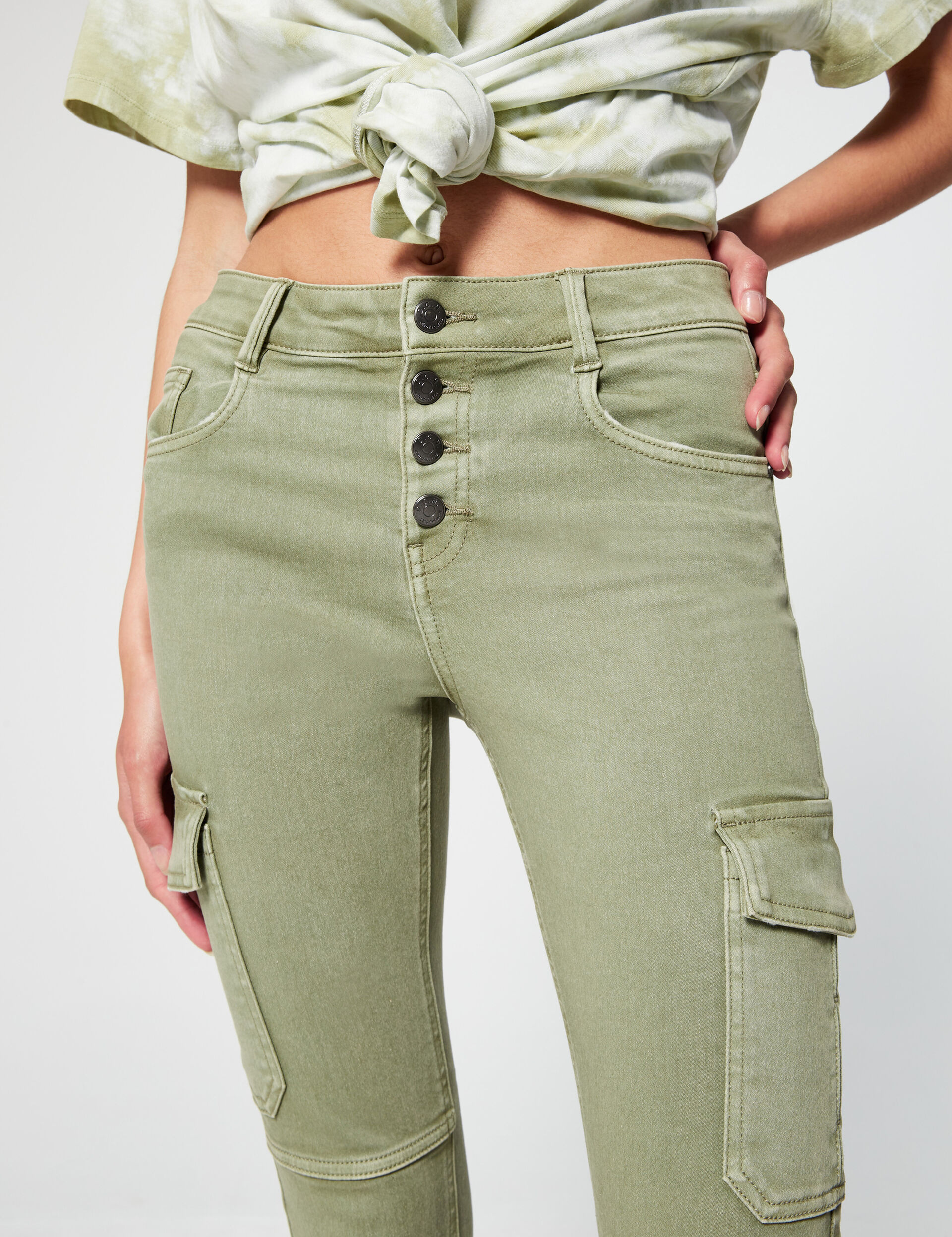 Skinny-fit trousers with pockets