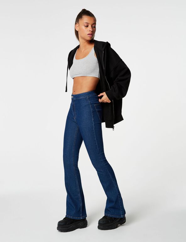High-waisted flared jeans teen