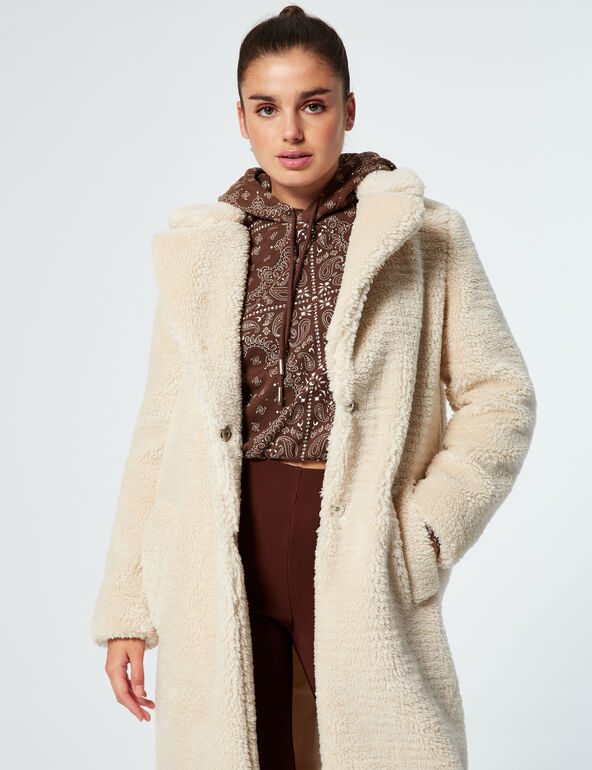 Faux-fur coat girl